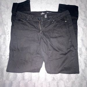 Kenneth Cole size 31